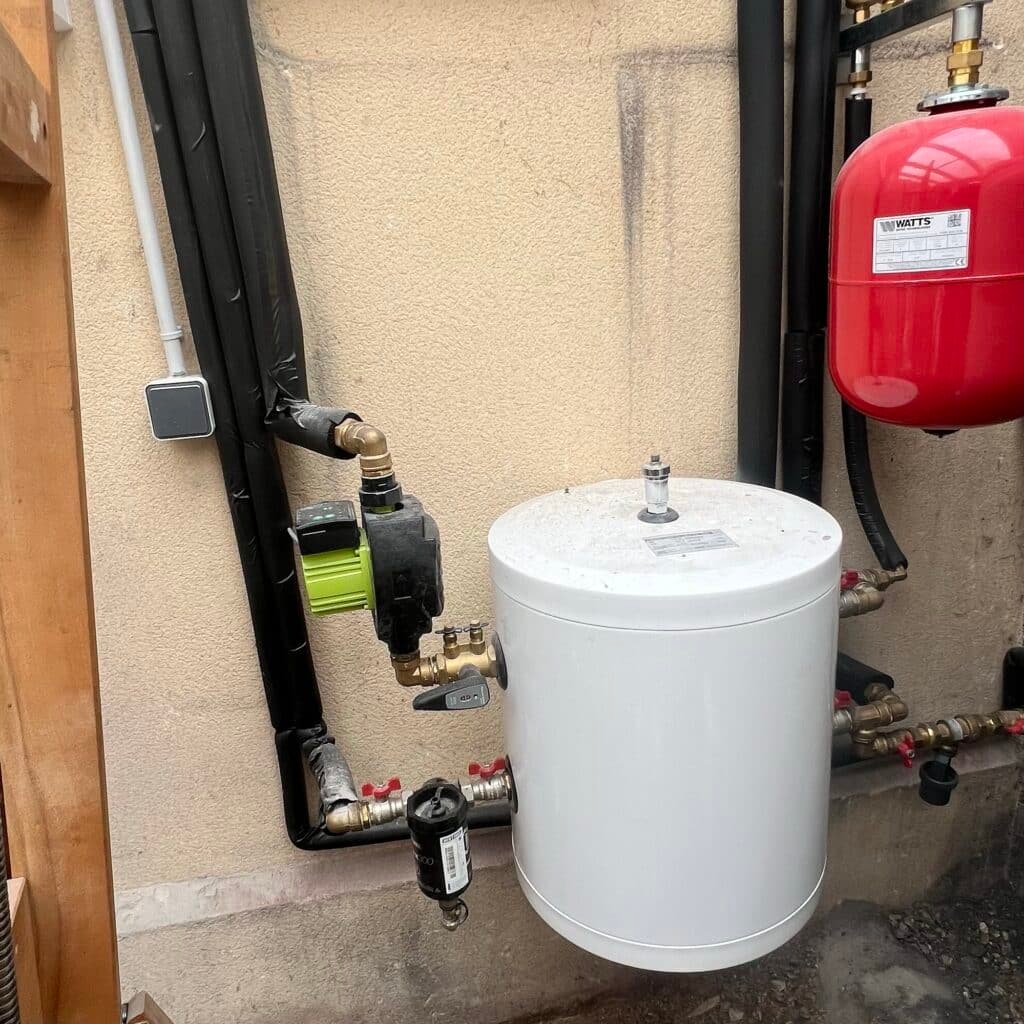 Dse-plomberie - Comment choisir le meilleur service d'installation de chauffe-eau pour réduire ma facture d'énergie ? - Featured Image 1